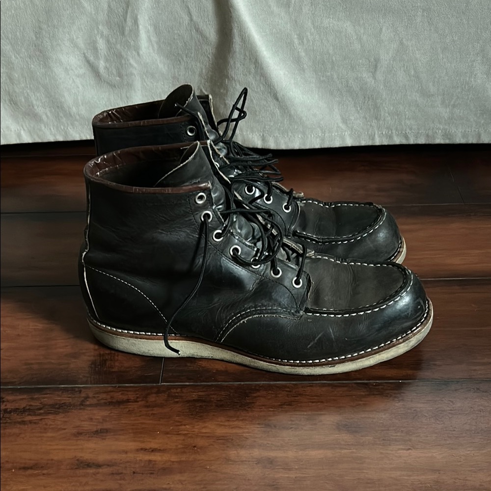 Redwing Men's Black Leather Boots